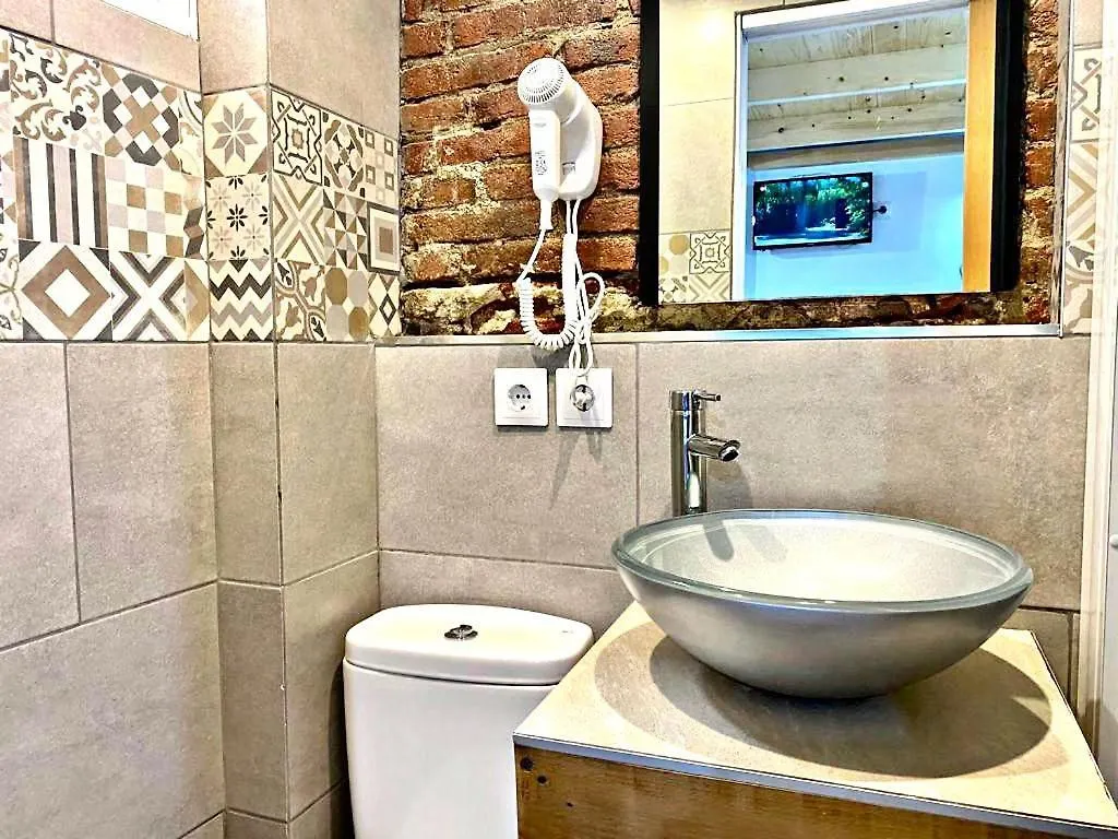 아파트 Estudio Nuevo! Al Lado Del Metro L1 L4 L5 스페인